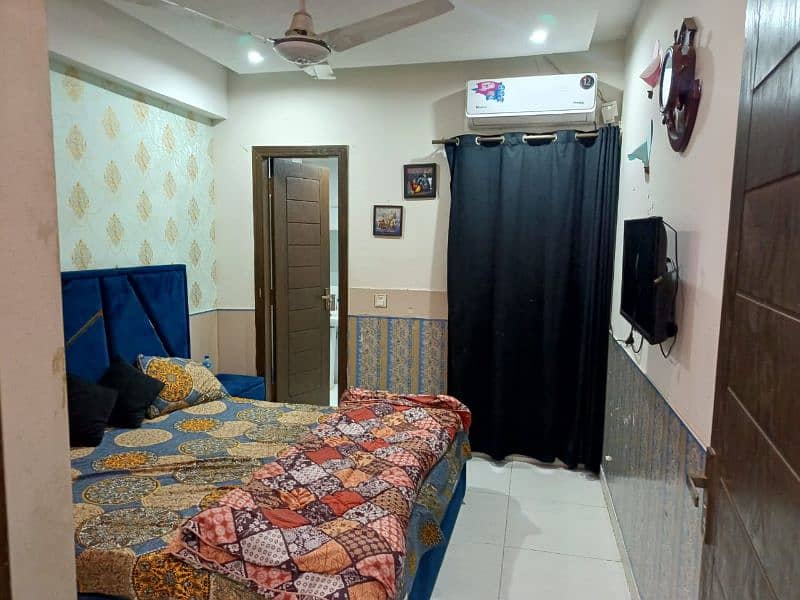 E-11 Save sequre Daily basis 1bed Flat fully furnished available 3