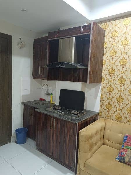E-11 Save sequre Daily basis 1bed Flat fully furnished available 13