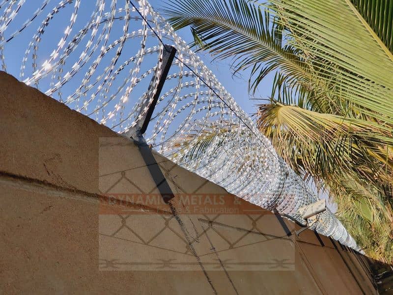 Razor Wire | Chain Link Fence | Birds Spikes, Hesco Bag,Electric Fence 0