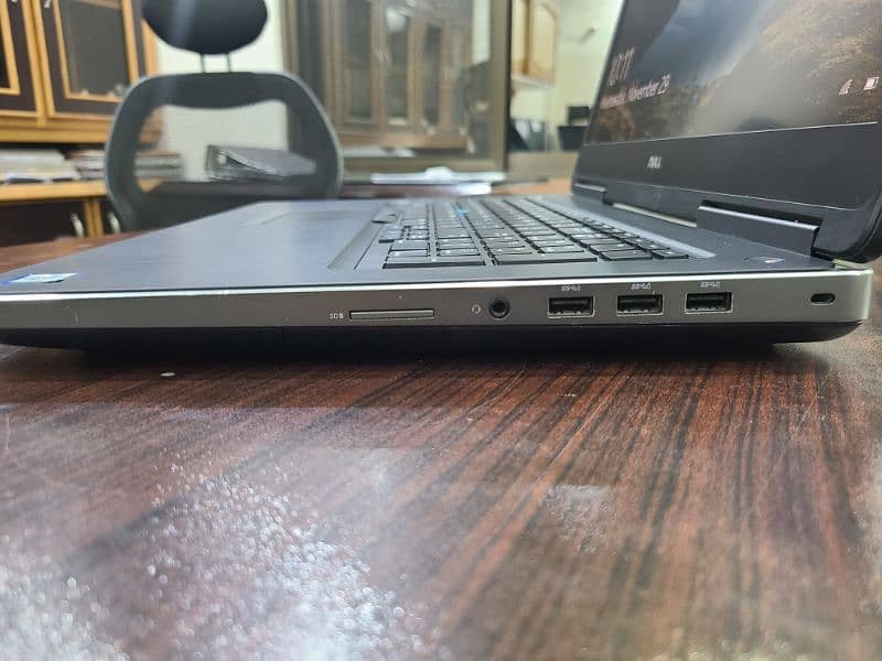 Dell Precision 7710 Laptop for Sale 2