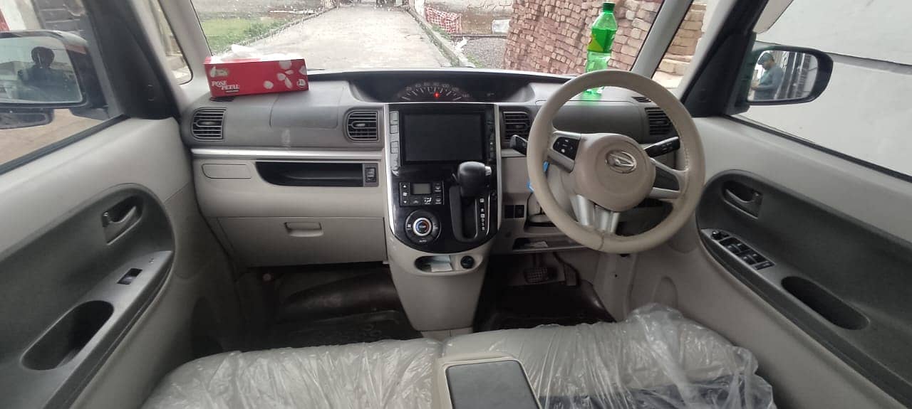 Dihatsu Tanto-2015-Hatchback (Pakistan Number-2020) 9