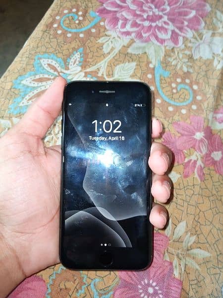 iPhone 7 128GB OK condition 10 by 9 1