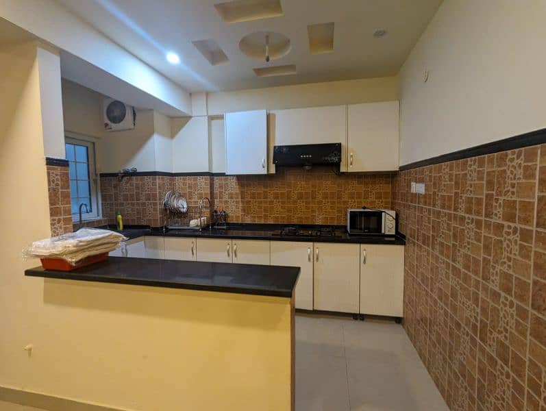 E-11/2 Daily basis 2bed FLAT fully furnished available for rent 3