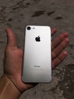 Iphone 7 Pin pack clean condition Non pta 128 gb 03421351589 WhatsApp