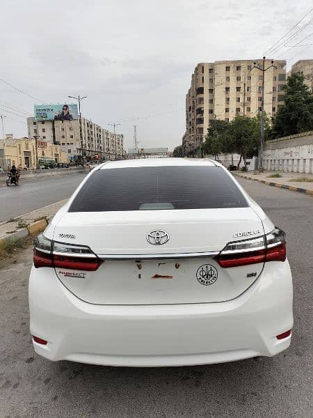 Toyota Corolla showroom condition is for sale 3