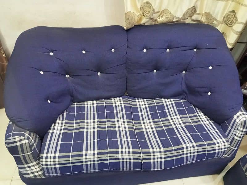 7 Seater Sofa in Excellent Condition 2