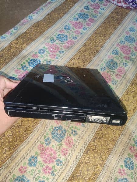 Fujitsu mini laptop 2