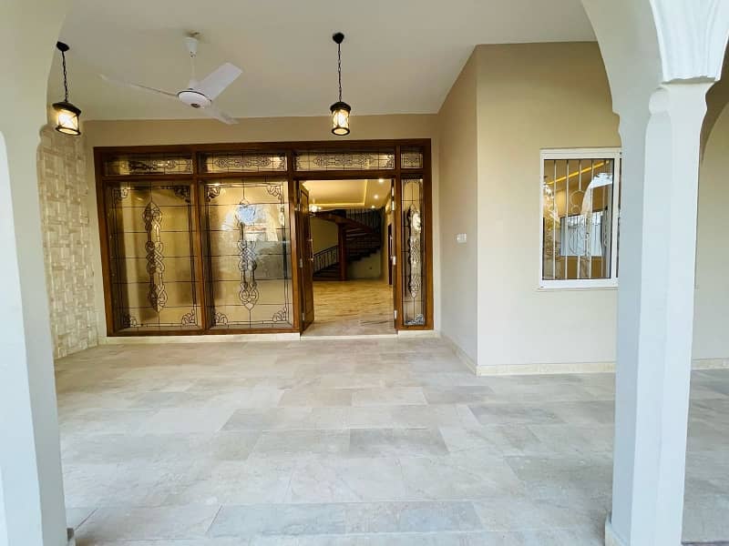 Luxury House On Extremely Prime Location Available For Rent In Islamabad 9