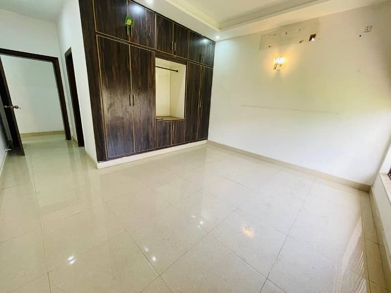 Luxury House On Extremely Prime Location Available For Rent In Islamabad 22
