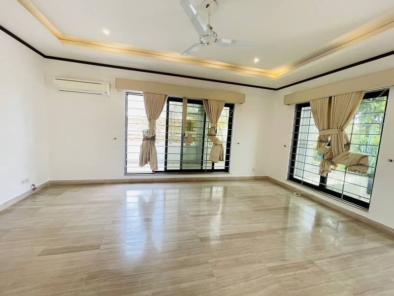Luxury House On Extremely Prime Location Available For Rent In Islamabad 10