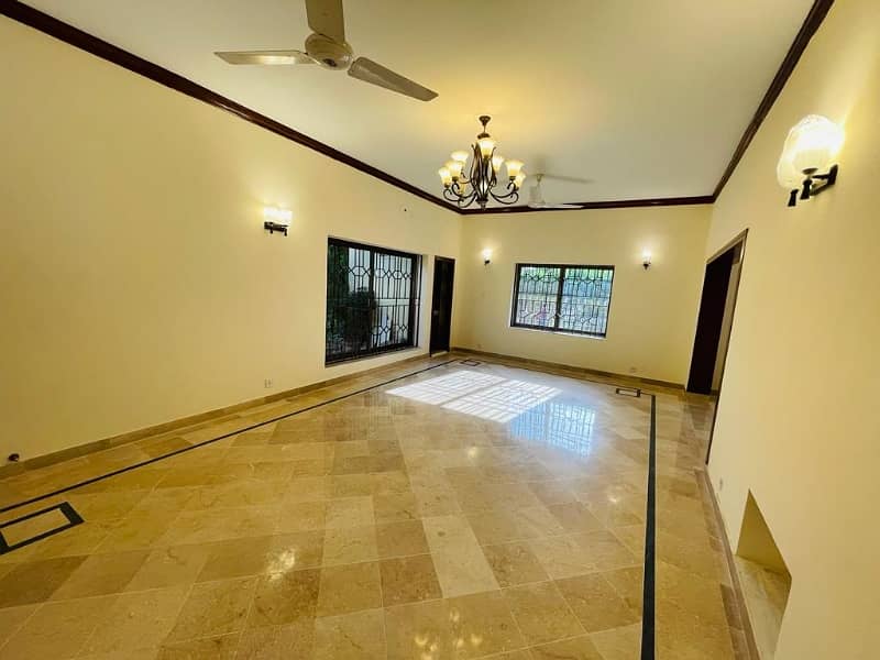 Luxury House On Extremely Prime Location Available For Rent In Islamabad 15