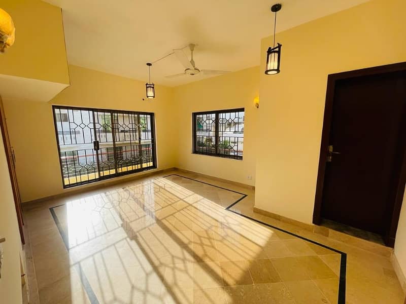 Luxury House On Extremely Prime Location Available For Rent In Islamabad 25
