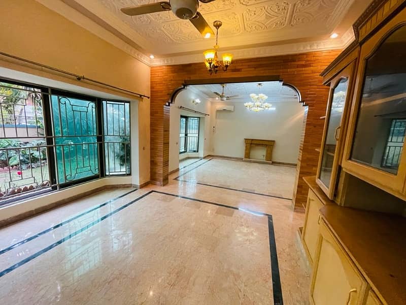 Luxury House On Extremely Prime Location Available For Rent In Islamabad 8