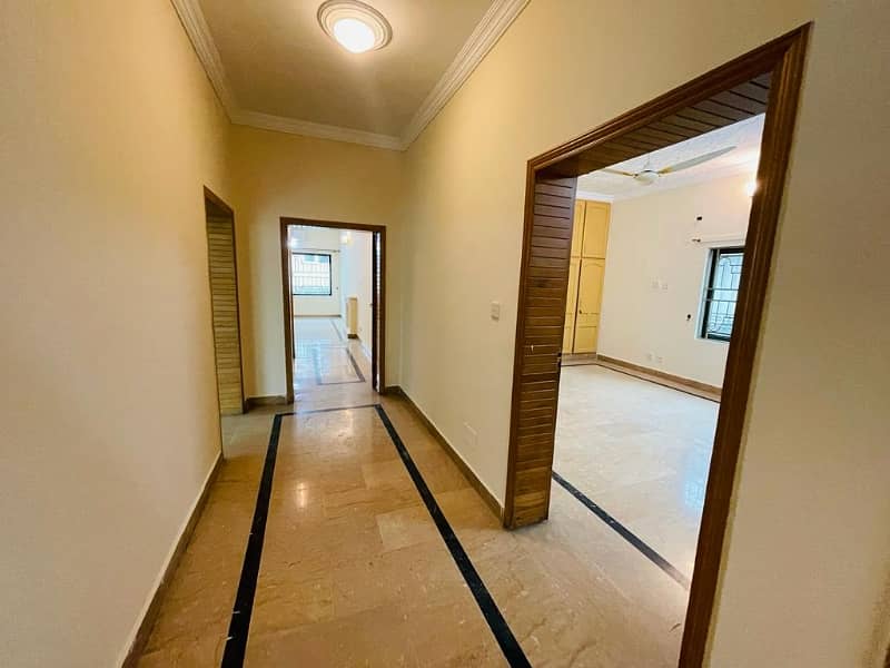 Luxury House On Extremely Prime Location Available For Rent In Islamabad 24