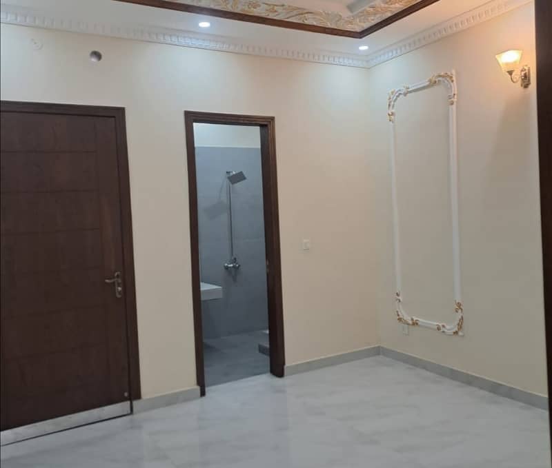 Brand New 5 Marla House Available In Allama Iqbal Town For sale 1