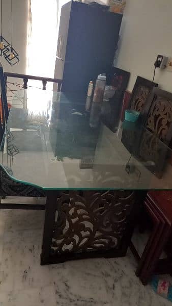 table and 6 chair. ina good condition 1