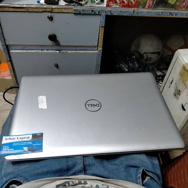 512GB SSD Dell Inspiron Core i5 8th Gen 17 inch Display 10by10 2