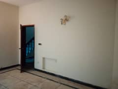 Spacious 10 Marla Full House with 3 Bedrooms in Prime DHA Phase 2 Location (Block V) 0