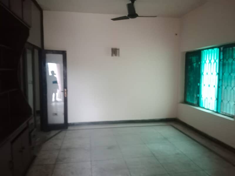 Spacious 10 Marla Full House with 3 Bedrooms in Prime DHA Phase 2 Location (Block V) 32