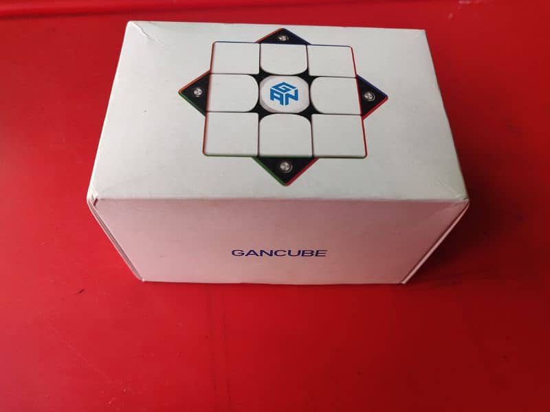 MAGNETIC  GANCUBE 356M WITH ACCESSORIES FOR SALE 1