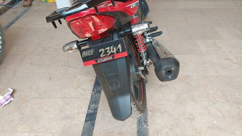 Honda CB150F 7