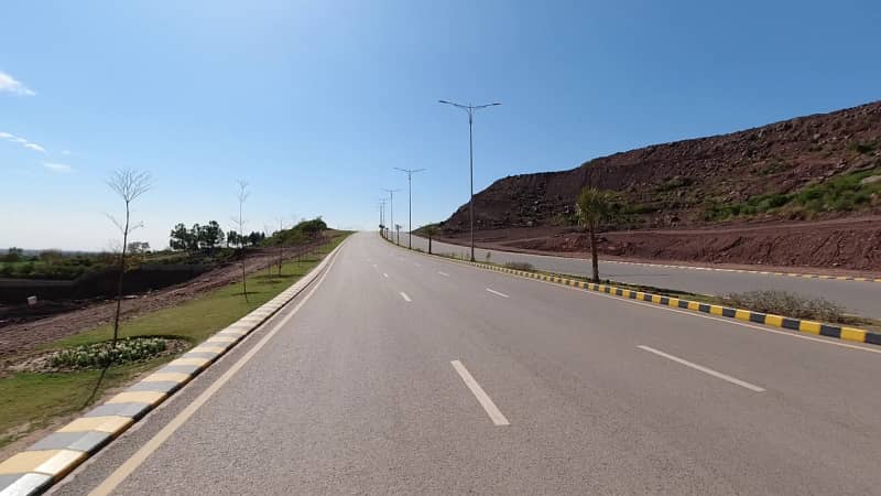 8 Marla Possession Able Commercial Plot For Sale In Blue World City Islamabad 0