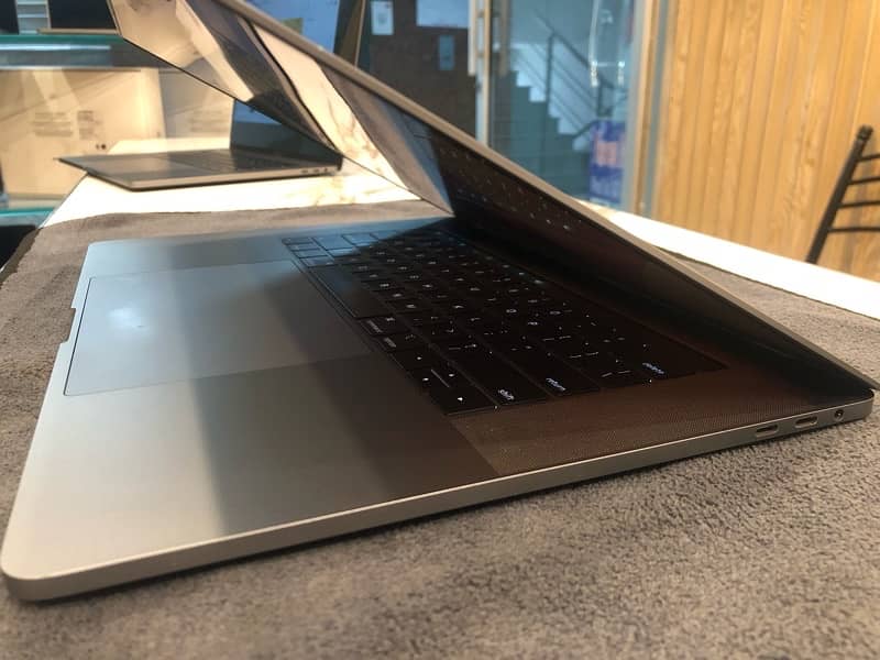 MacBook Pro 2019 15” 2