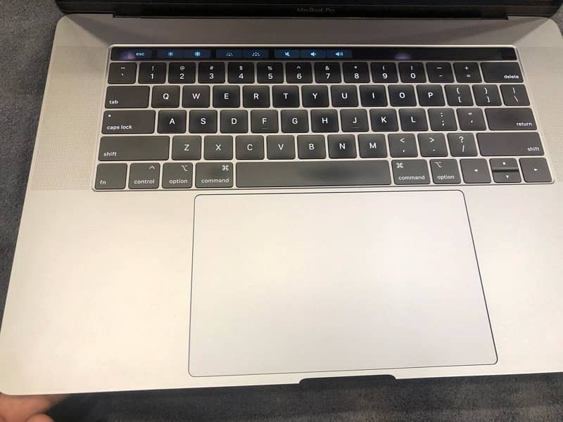 MacBook Pro 2019 15” 4