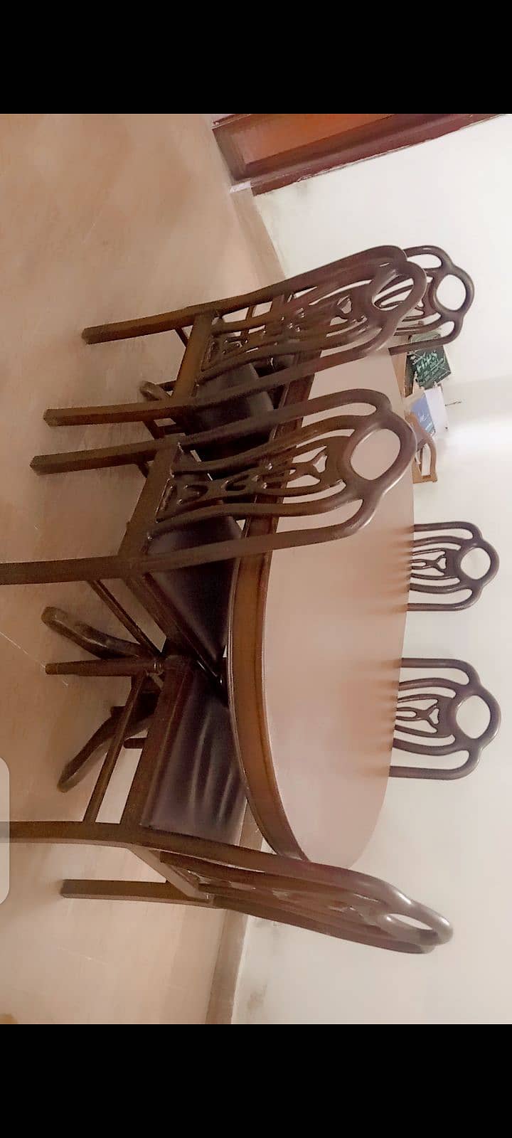 Table for 6 under 30000 Rs, wooden dining table in good condition. 4