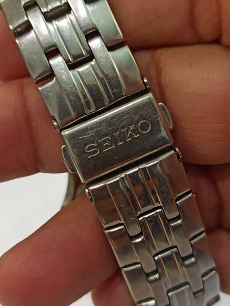 Seiko Dolce slim Quartz watch japan 15