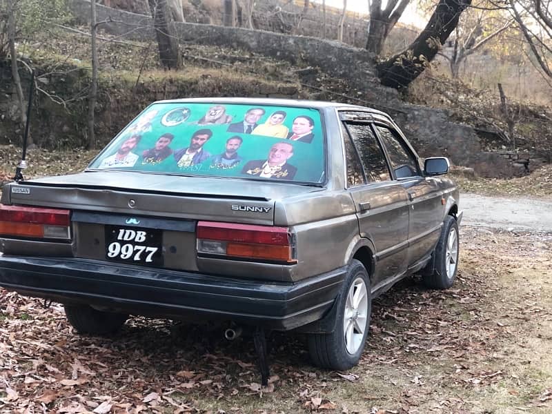 Nissan Sunny In Good Condition. 4