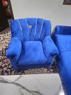 Sofa Set for Sell 2 Chair 2 Sofa 1 smal 1 Large