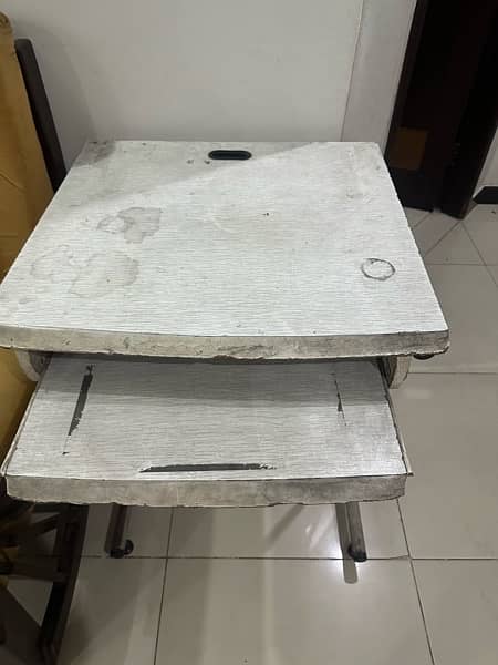 computer table 1