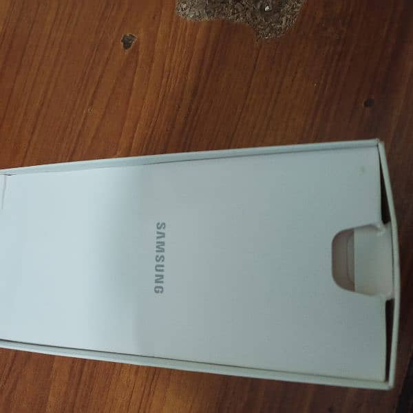 Samsung A13 with box 4/46 5