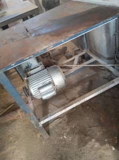 urgent sale new condition wood cutter