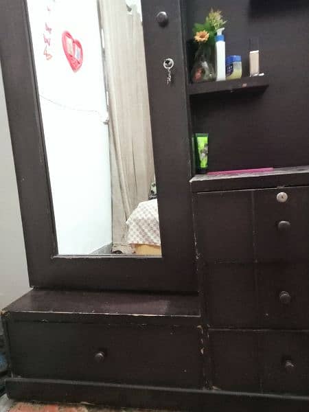 Dressing Table Urgent Sale 4