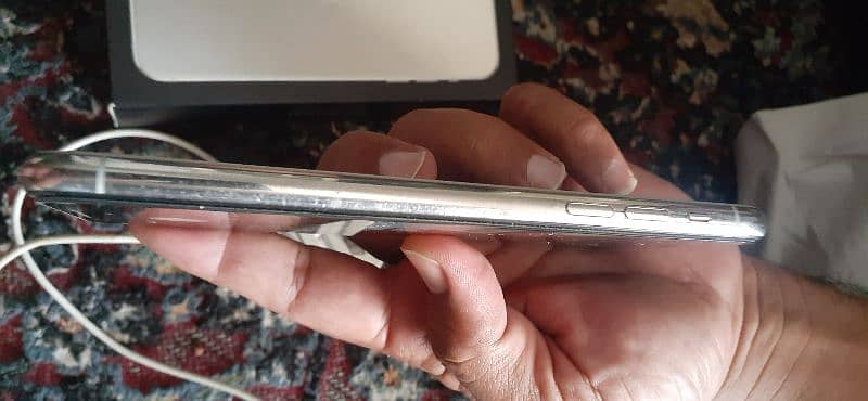 iPhone 11 pro max new condition 5
