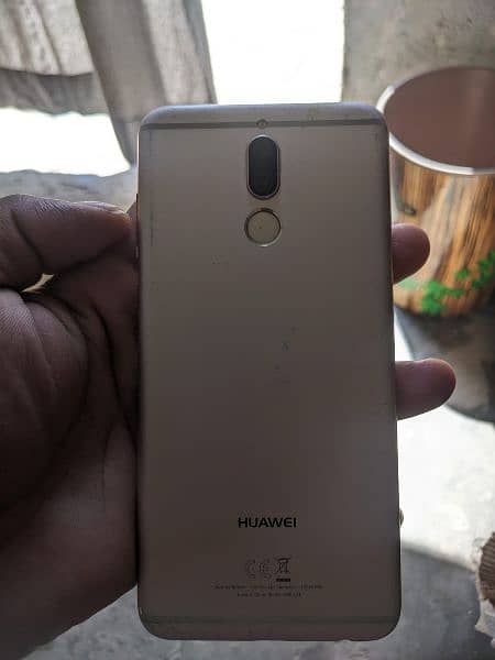 Huawei mate 10lite 1