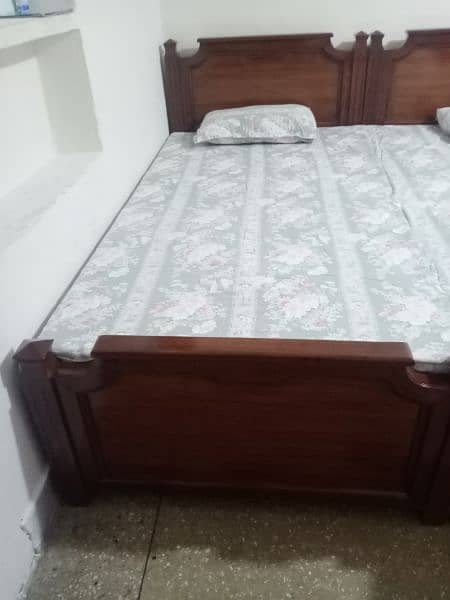 new 2 single bed for sael new condition 0