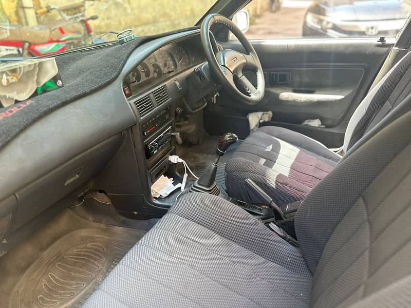 Toyota Corolla DX 1988 Model 6