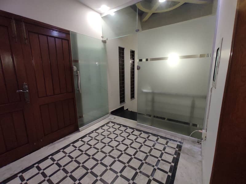 1 Kanal Upper Portion Available For Rent 10