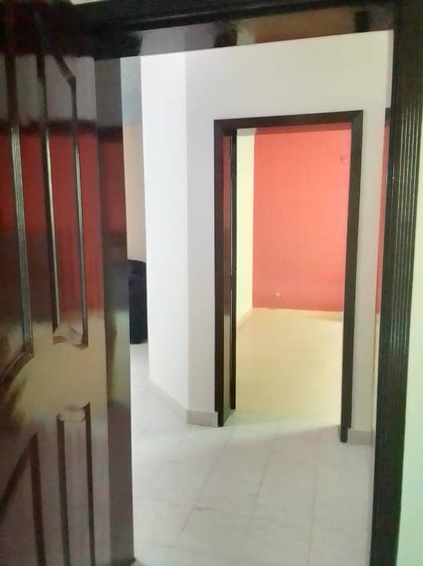 10 Marla Single Unit Used Good Location And Condition House For Sale 6