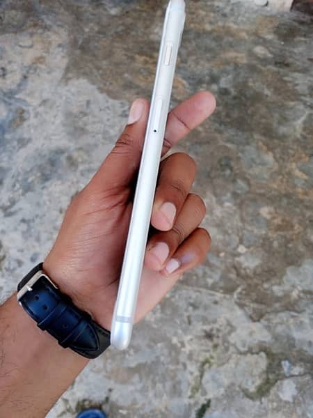 iphone 8+ PTA APROVED 64GB 3