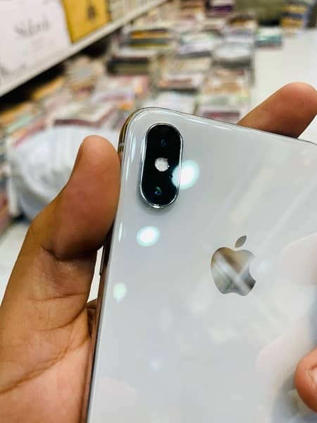 iphone xs 256 Gb Pta approved 3