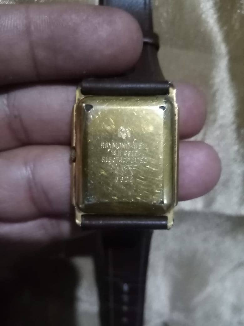 ANTIQUE WORLD PRSENT WORTH SEING RADO DIASTAR A ONE CONTD. INWORKING 9