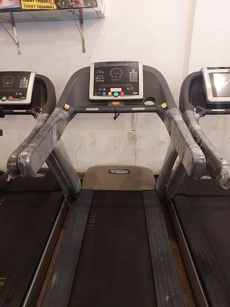 Commercial Treadmills / Running Machine / Eleptical / cycles 8