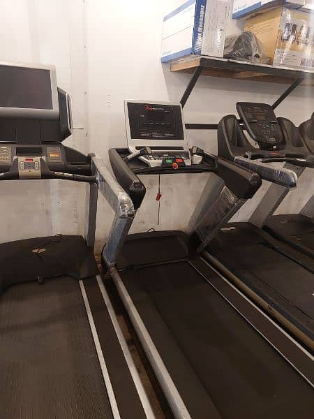 Commercial Treadmills / Running Machine / Eleptical / cycles 17