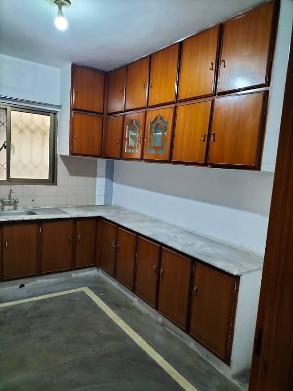 10 Marla Portion For Rent In Judicial Colony 1