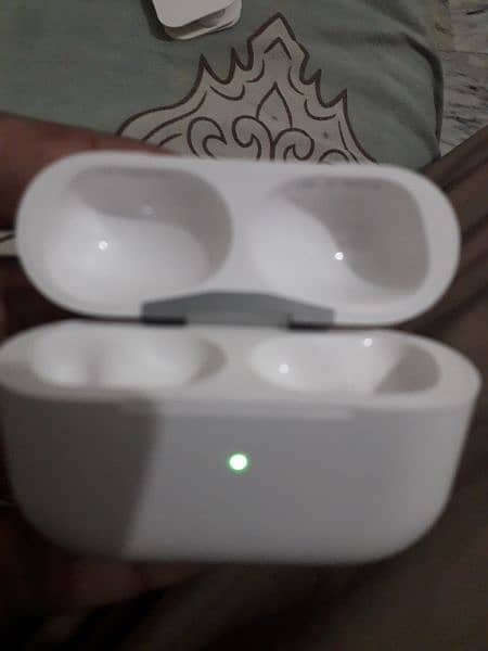 AirPods pro 2nd Generation  Airbuds 4