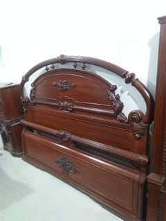 This bed set is fully made of solid wood  This bed set Is is chinouty